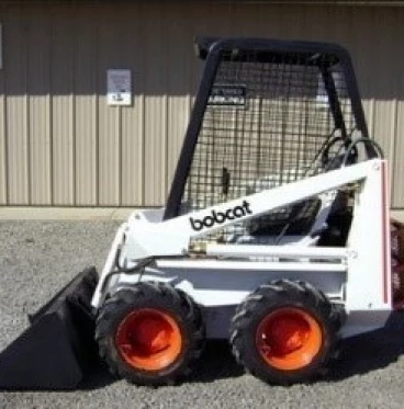 Imagem Treinamento NR 11 –  Transporte, Movimentação, armazenagem e manuseio de materiais com (BOBCAT)